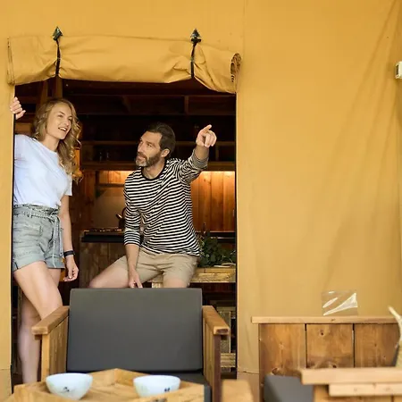 Camping Campo Dei Fiori Кемпинг Вада