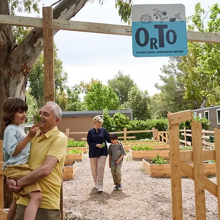 Camping Campo Dei Fiori 3*
