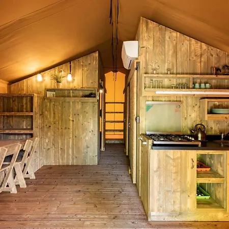 Camping Campo Dei Fiori 3*