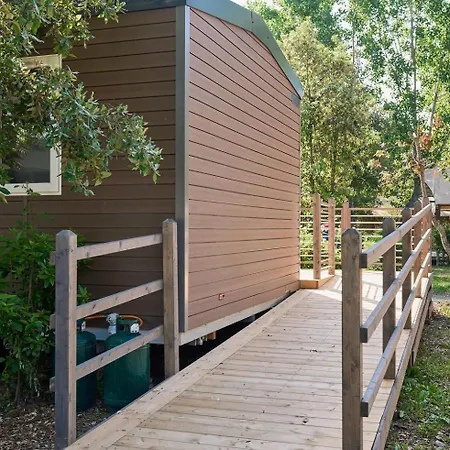 Camping Campo Dei Fiori Campsite Vada